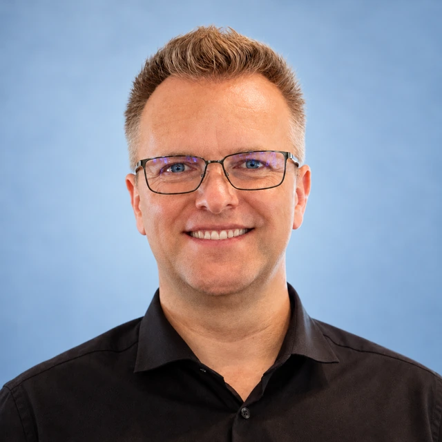 Adam Bartosiewicz — BlueNetwork